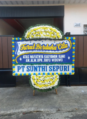 Papan Bunga Duka di Sundawenang